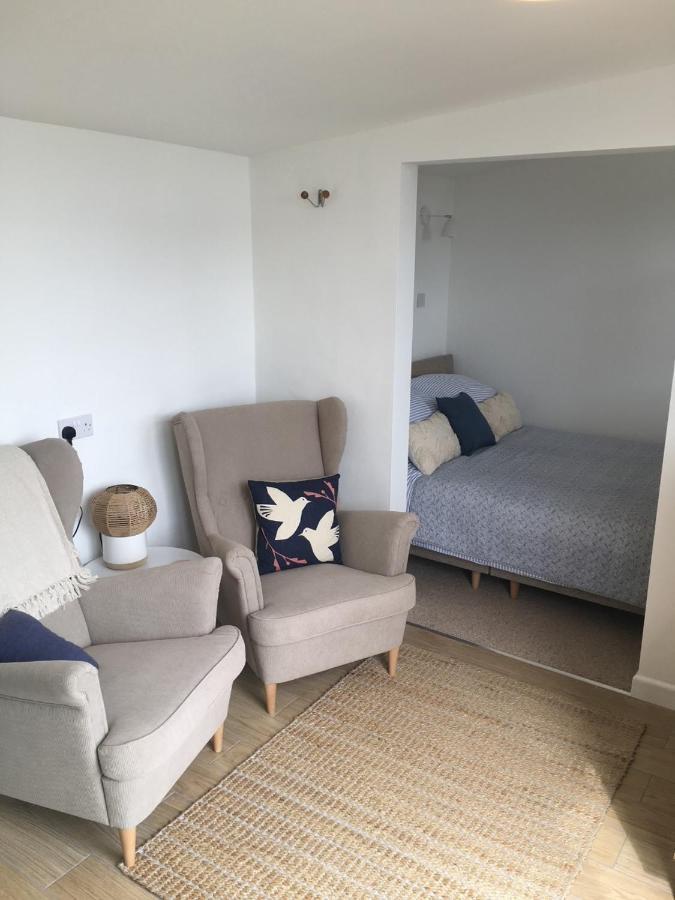 1-Bedroom Chalet With Parking On Site Лу Экстерьер фото