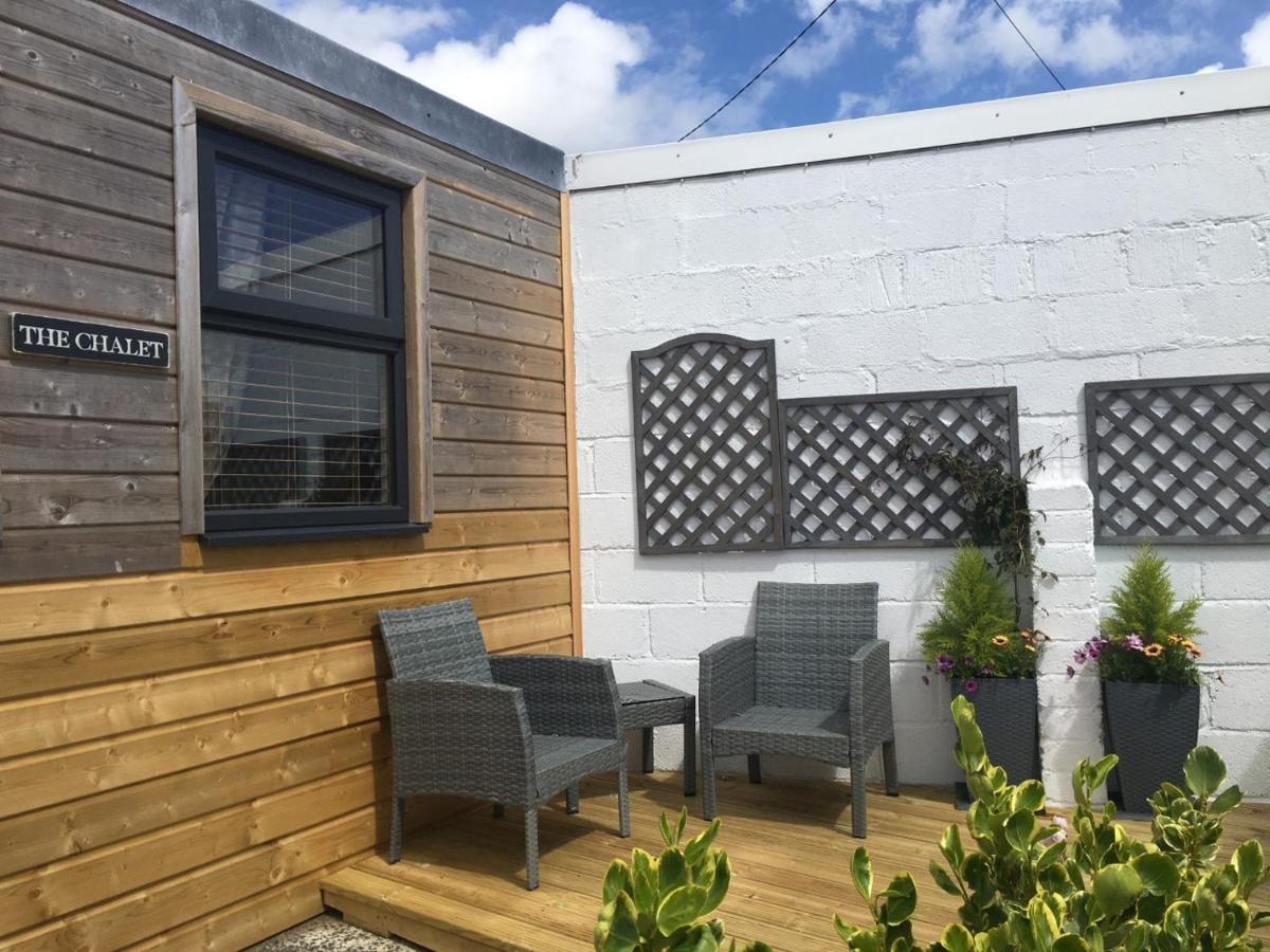 1-Bedroom Chalet With Parking On Site Лу Экстерьер фото